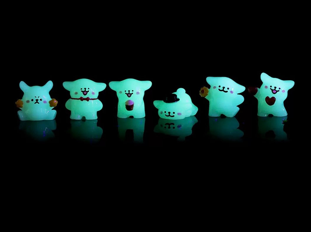 夜光のカートゥーンの白い子犬の装饰品