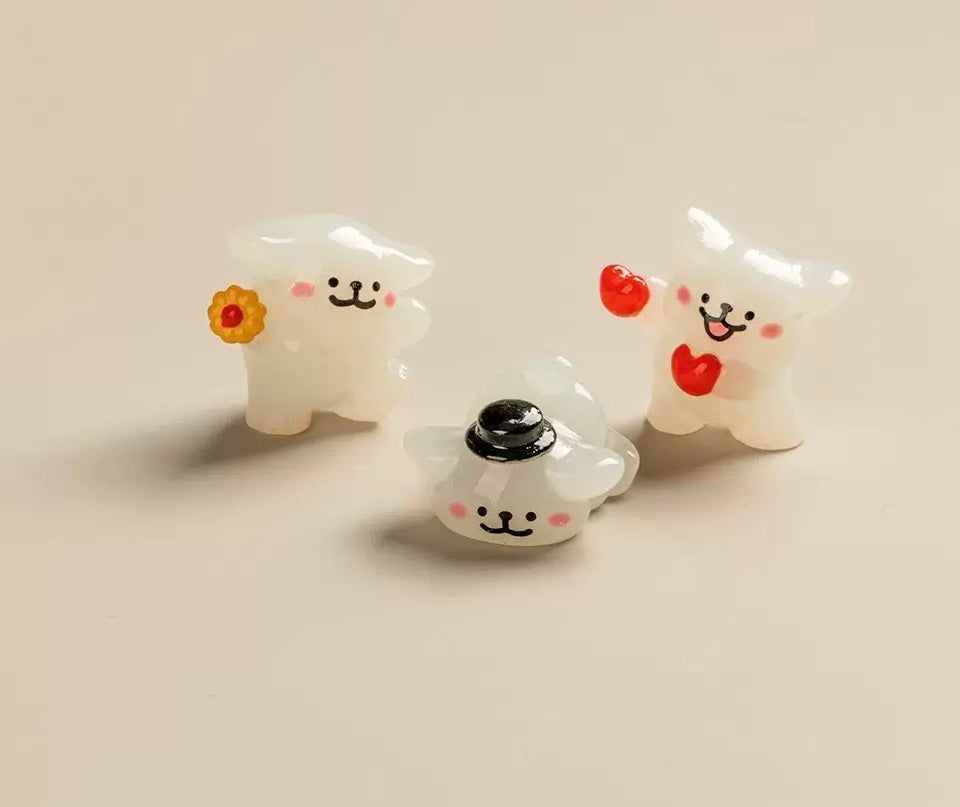 夜光のカートゥーンの白い子犬の装饰品