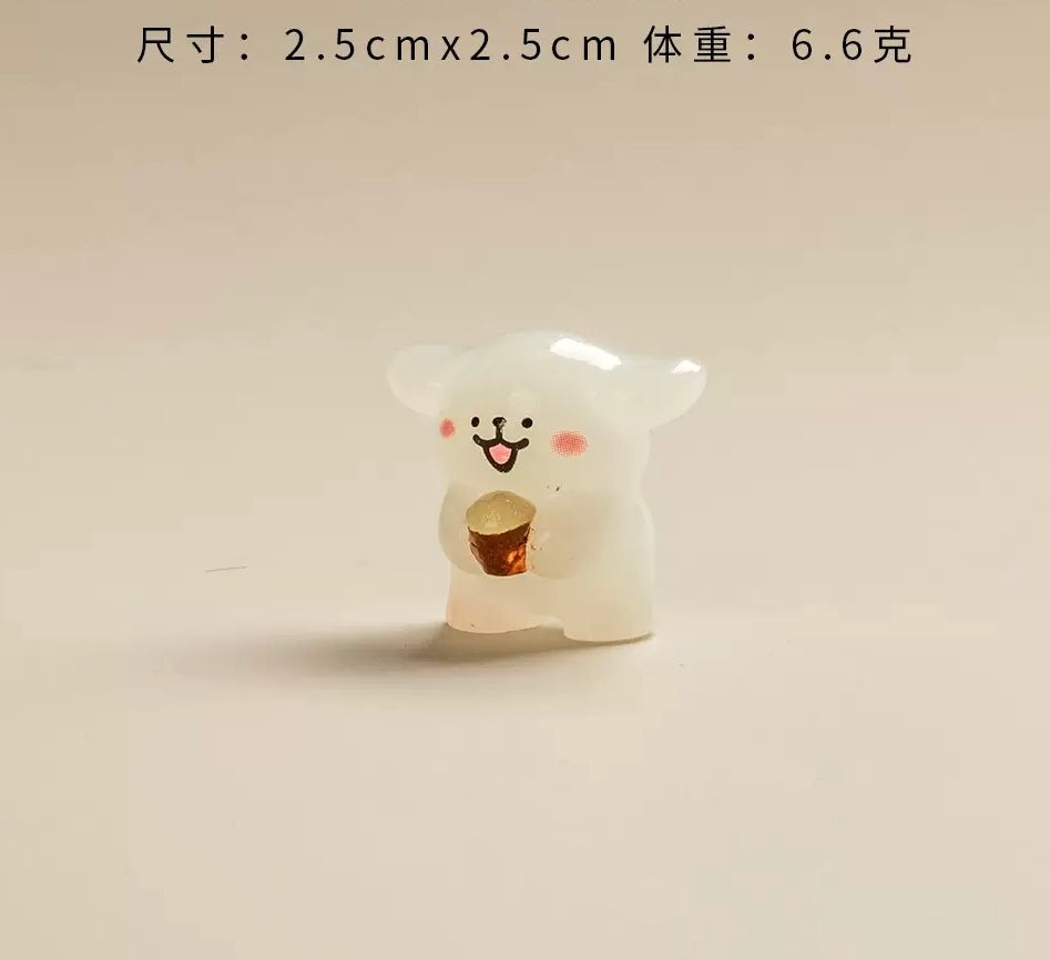 夜光のカートゥーンの白い子犬の装饰品