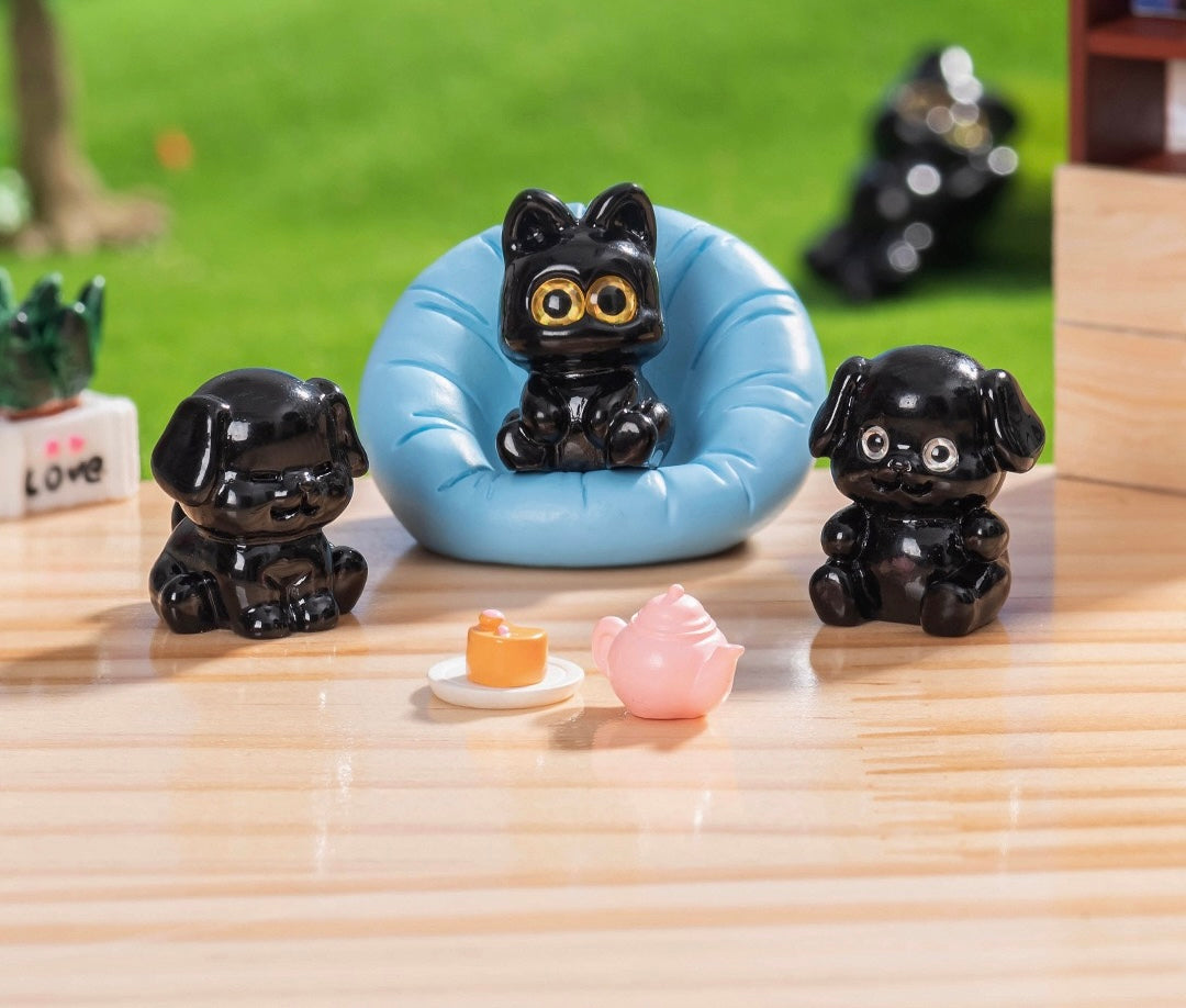 黒い子犬の樹脂工芸品