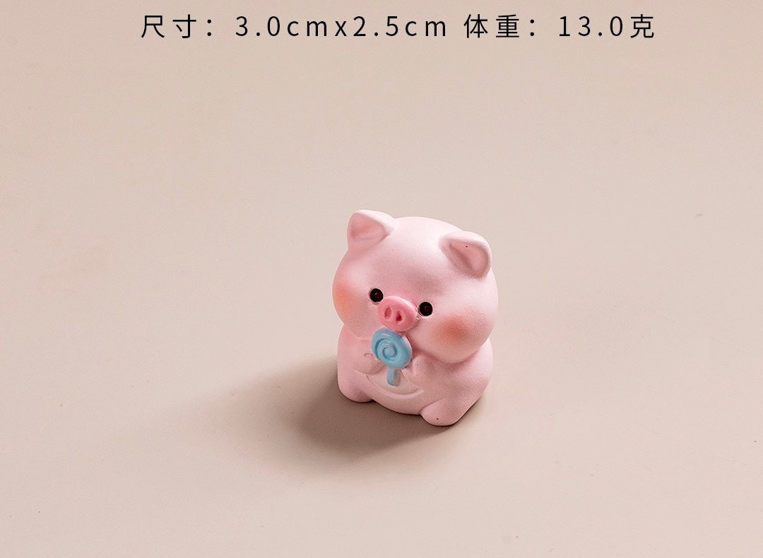 元気な子豚の樹脂工芸品