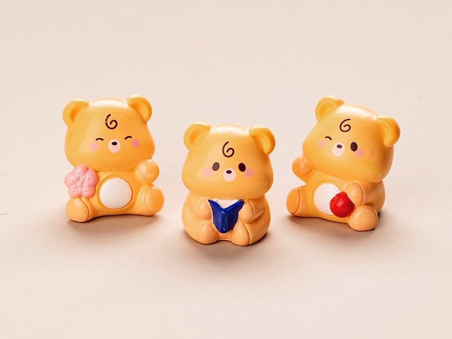 ぽっちゃり熊の樹脂工芸品