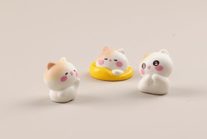 幸せな子猫の樹脂工芸品