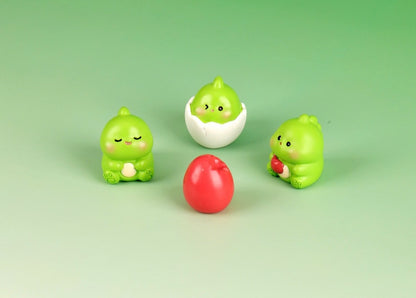 小さな恐竜の樹脂工芸品